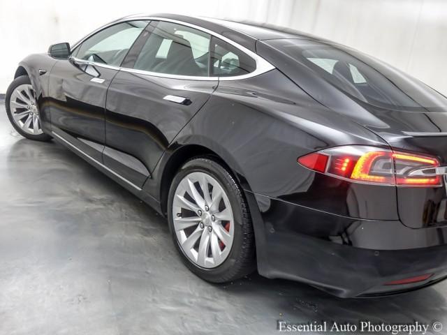Photo of 2019 Black Tesla Model S