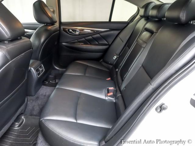 Photo of 2019 Pure White INFINITI Q50