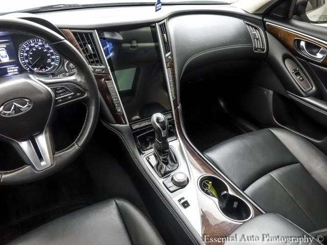 Photo of 2019 Pure White INFINITI Q50