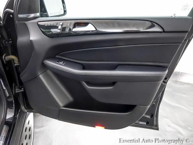 Photo of 2019 Black Mercedes-Benz GLS 450