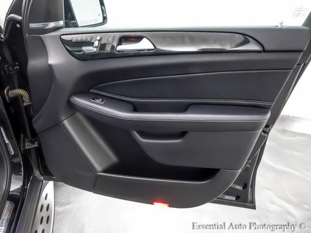 Photo of 2019 Black Mercedes-Benz GLS 450
