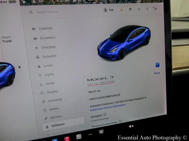 Photo of 2021 Deep Blue Metallic Tesla Model 3