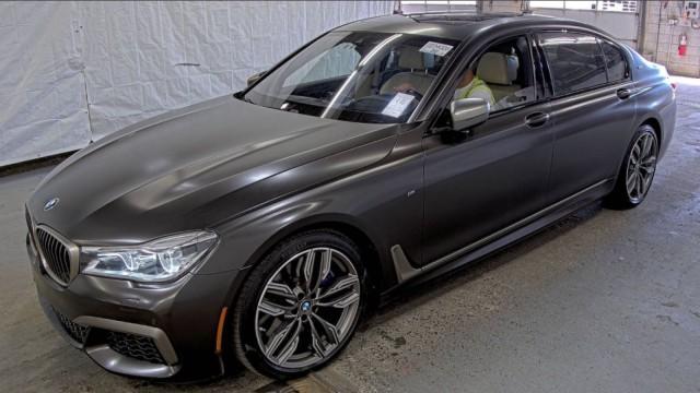 Photo of 2017 Gray BMW M760