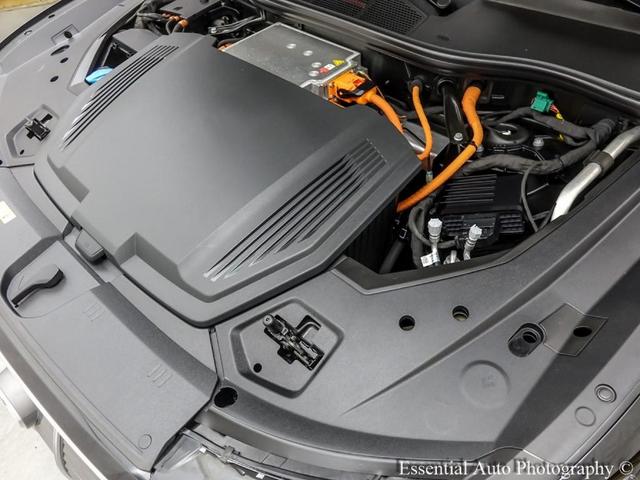 Photo of 2021 Brilliant Black Audi e-tron