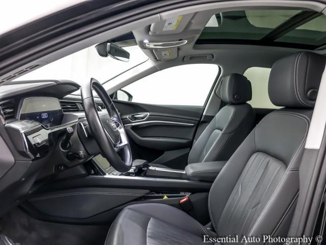 Photo of 2021 Brilliant Black Audi e-tron