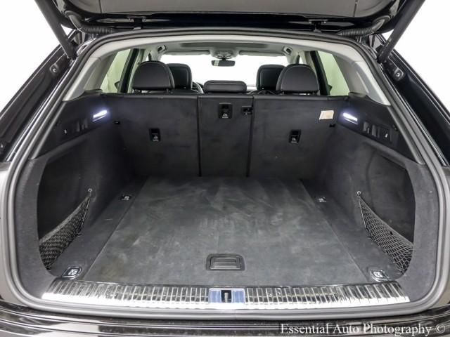 Photo of 2021 Brilliant Black Audi e-tron