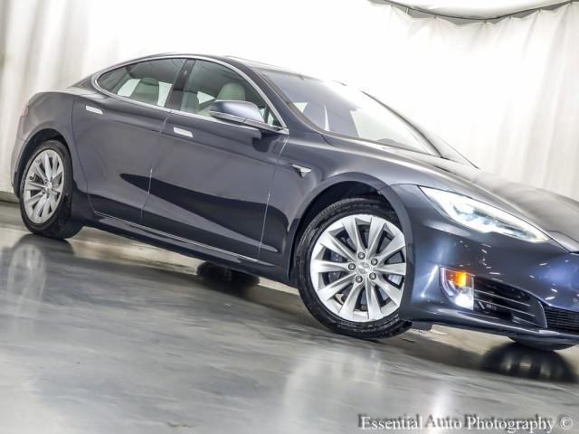 Photo of 2020 Midnight Silver Metallic Tesla Model S