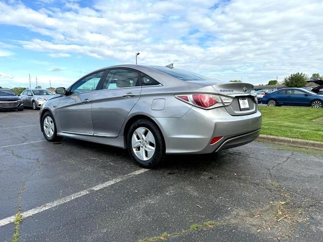 Photo of 2012 Radiant Silver Metallic Hyundai SONATA Hybrid
