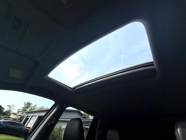 Photo of 2016 Modern Steel Metallic Honda Pilot