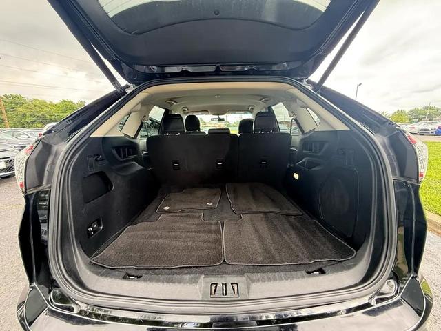 Photo of 2017 Shadow Black Ford Edge