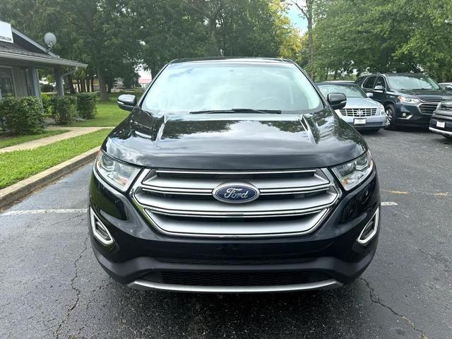 Photo of 2017 Shadow Black Ford Edge