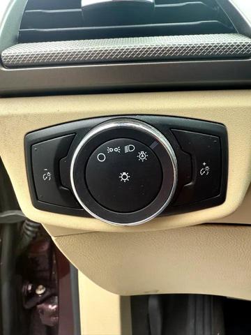 Photo of 2013 Bordeaux Reserve Ford Fusion