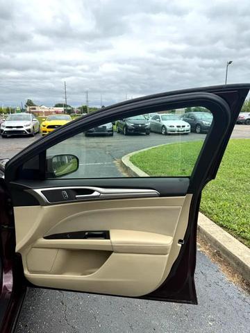 Photo of 2013 Bordeaux Reserve Ford Fusion