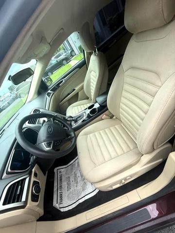 Photo of 2013 Bordeaux Reserve Ford Fusion