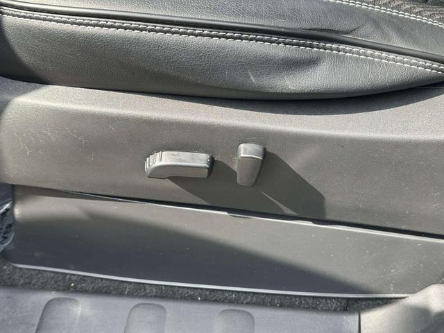 Photo of 2022 Gun Metallic Nissan Frontier