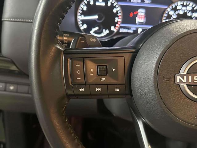 Photo of 2024 Super Black Nissan Pathfinder