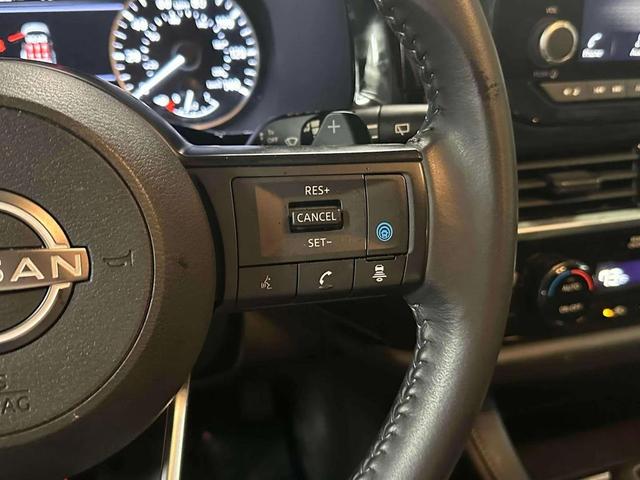 Photo of 2024 Super Black Nissan Pathfinder