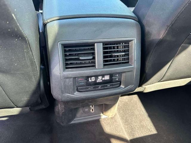 Photo of 2019 Pure White Volkswagen Atlas