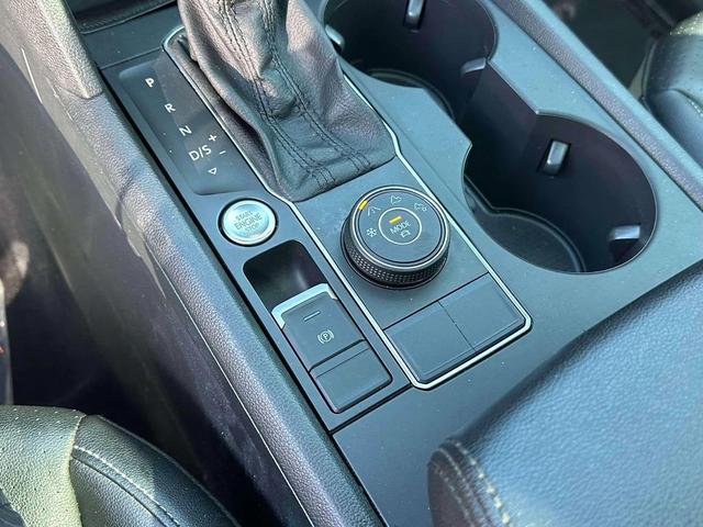 Photo of 2019 Pure White Volkswagen Atlas