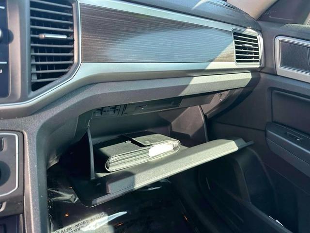Photo of 2019 Pure White Volkswagen Atlas