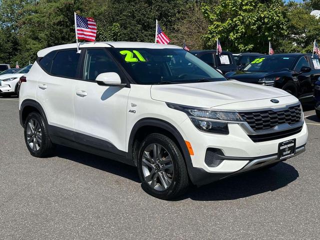 Photo of 2021 Snow White Pearl Kia Seltos