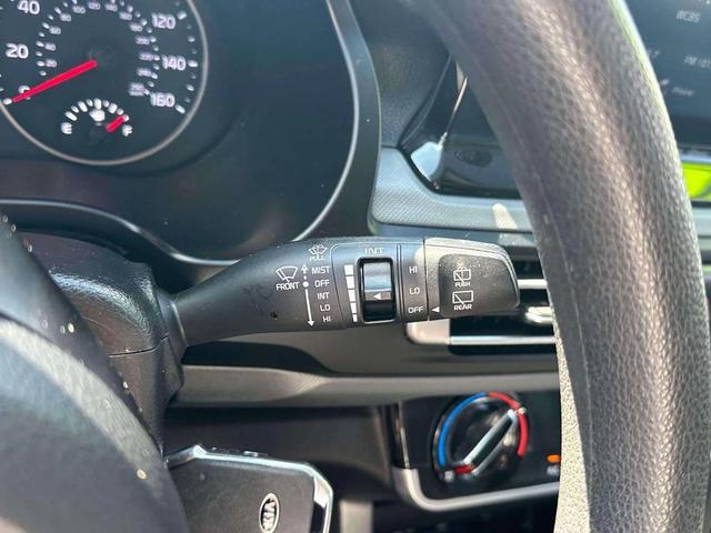 Photo of 2021 Snow White Pearl Kia Seltos