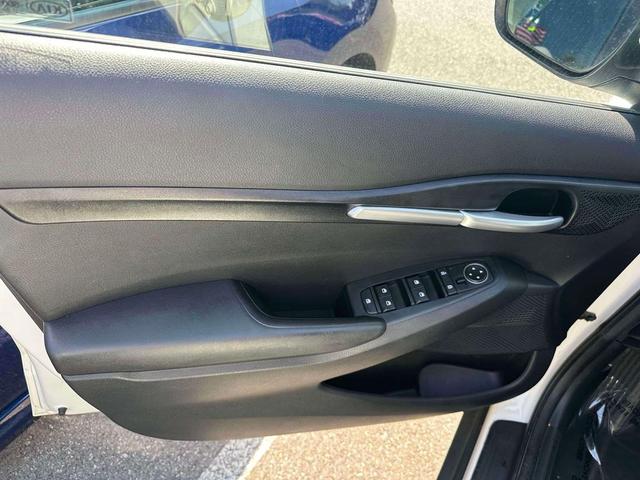Photo of 2021 Snow White Pearl Kia Seltos