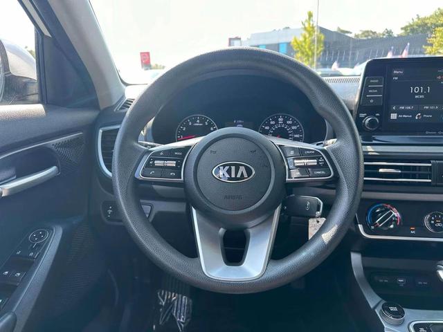 Photo of 2021 Snow White Pearl Kia Seltos