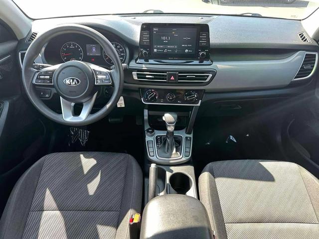 Photo of 2021 Snow White Pearl Kia Seltos
