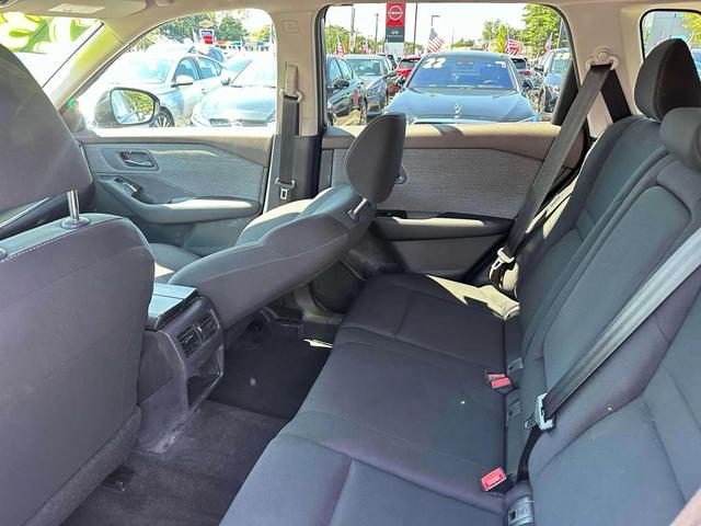 Photo of 2023 Caspian Blue Metallic Nissan Rogue