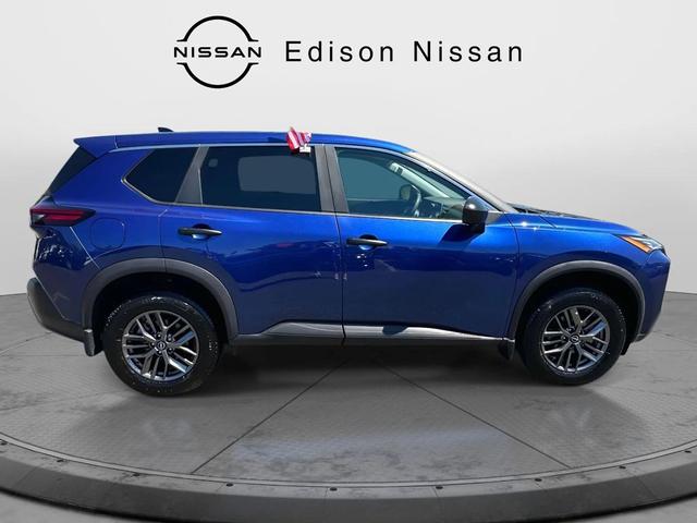 Photo of 2023 Caspian Blue Metallic Nissan Rogue