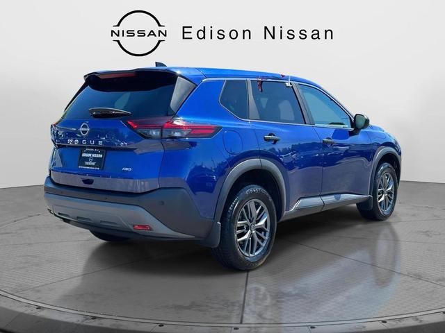 Photo of 2023 Caspian Blue Metallic Nissan Rogue