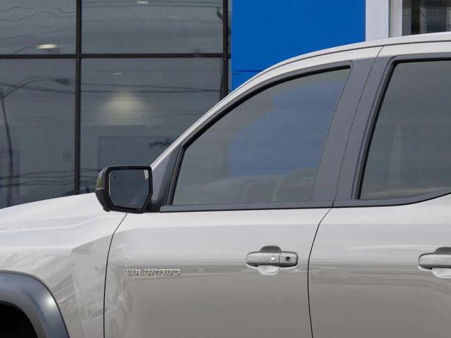 Photo of 2026 White Sands Chevrolet Colorado