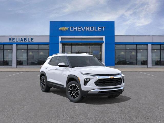 Photo of 2026 Summit White Chevrolet Trailblazer