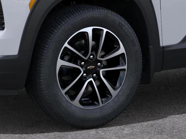 Photo of 2026 Summit White Chevrolet Trailblazer