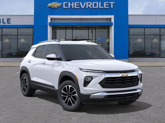 Photo of 2026 Summit White Chevrolet Trailblazer