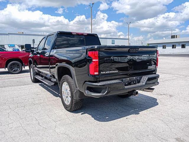 Photo of 2025 Black Chevrolet Silverado 2500