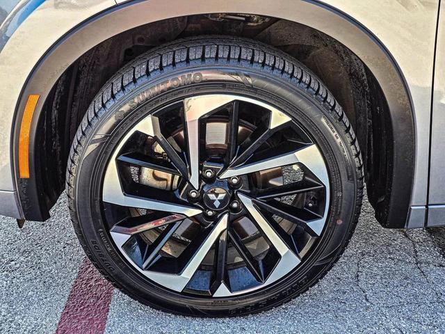 Photo of 2022  Mitsubishi Outlander