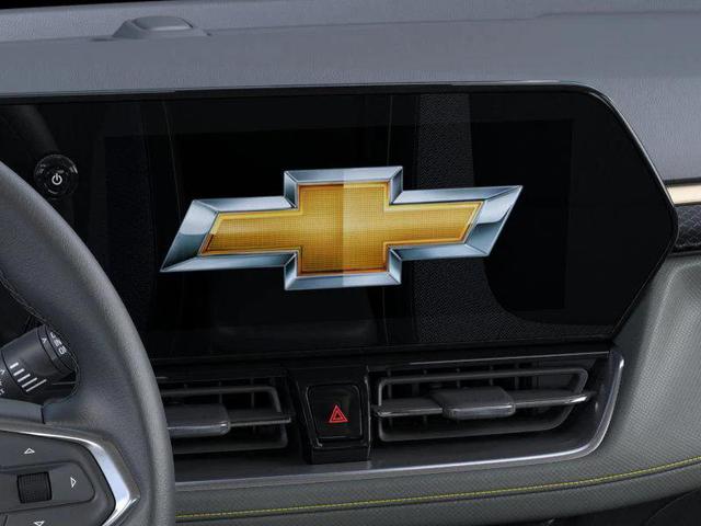 Photo of 2026 Iridescent Pearl Tricoat Chevrolet Trailblazer