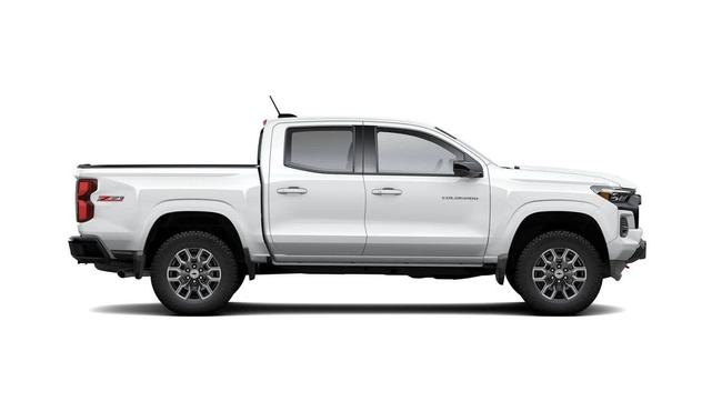 Photo of 2026 Summit White Chevrolet Colorado