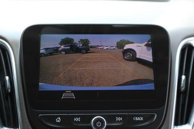 Photo of 2020 Summit White Chevrolet Malibu