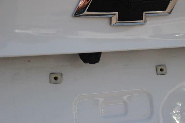 Photo of 2020 Summit White Chevrolet Malibu