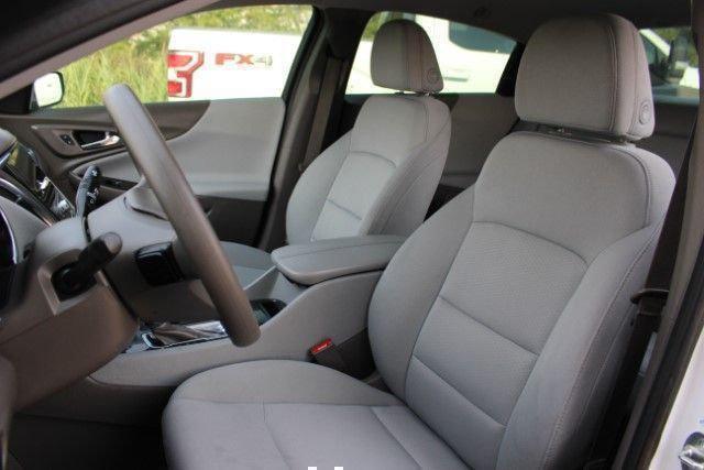 Photo of 2020 Summit White Chevrolet Malibu