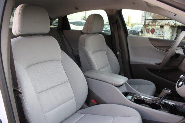 Photo of 2020 Summit White Chevrolet Malibu