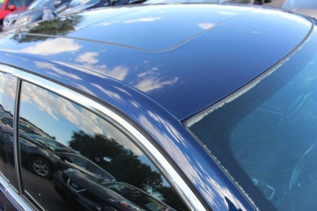 Photo of 2016 Jazz Blue Pearlcoat Chrysler 300