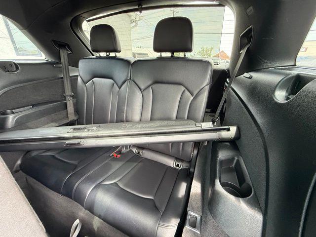 Photo of 2019 Gray Metallic Audi Q7