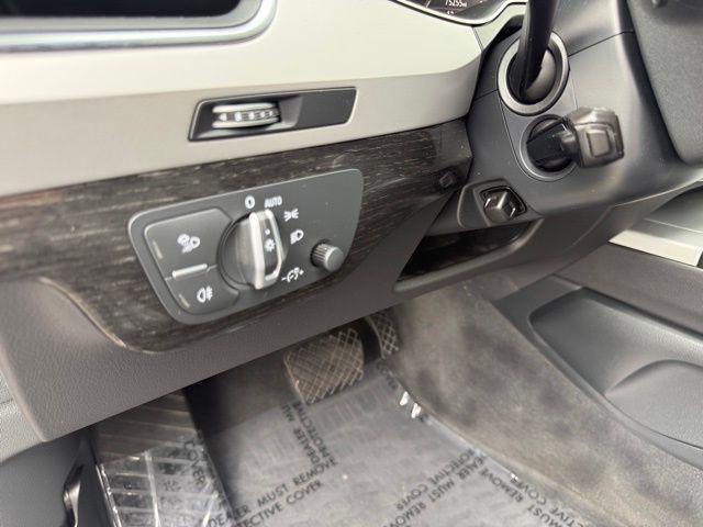 Photo of 2019 Gray Metallic Audi Q7