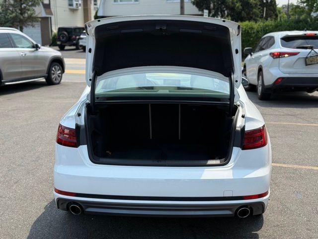 Photo of 2018 Ibis White Audi A4