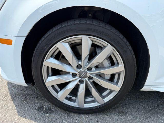 Photo of 2018 Ibis White Audi A4