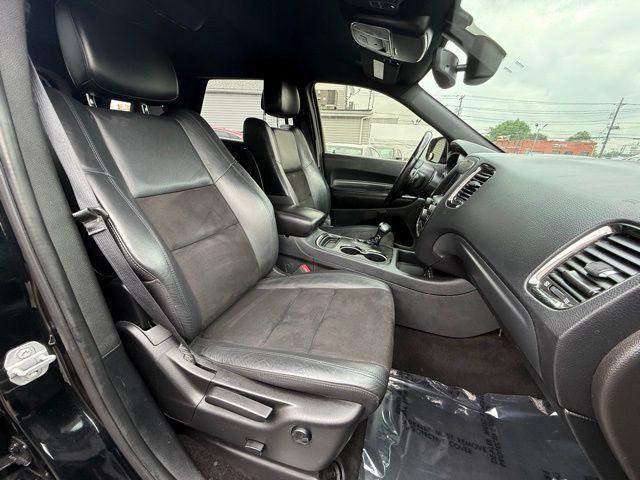 Photo of 2019 DB Black Crystal Clearcoat Dodge Durango